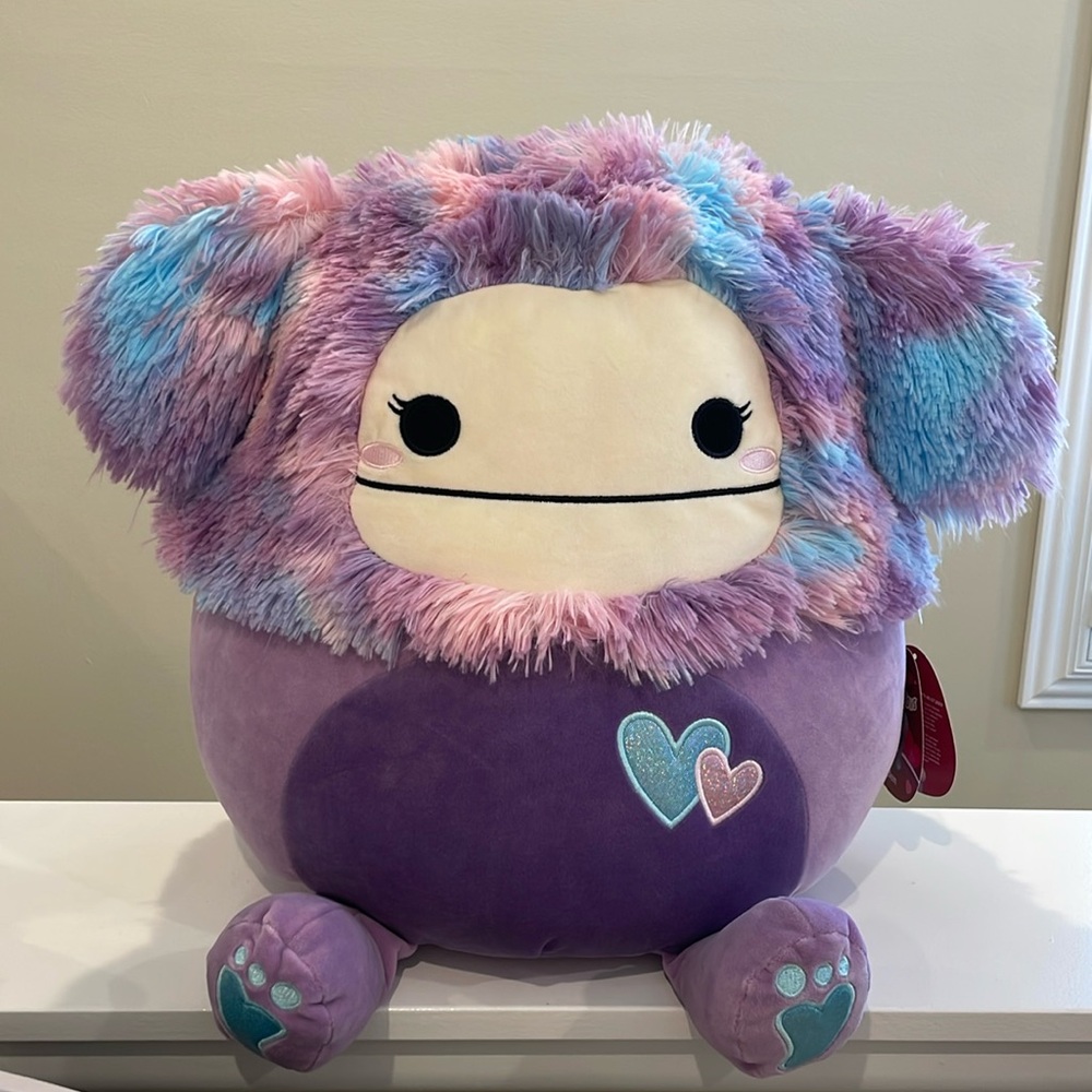 NWT 16” Eden the Purple & Blue Bigfoot Valentine Squishmallow